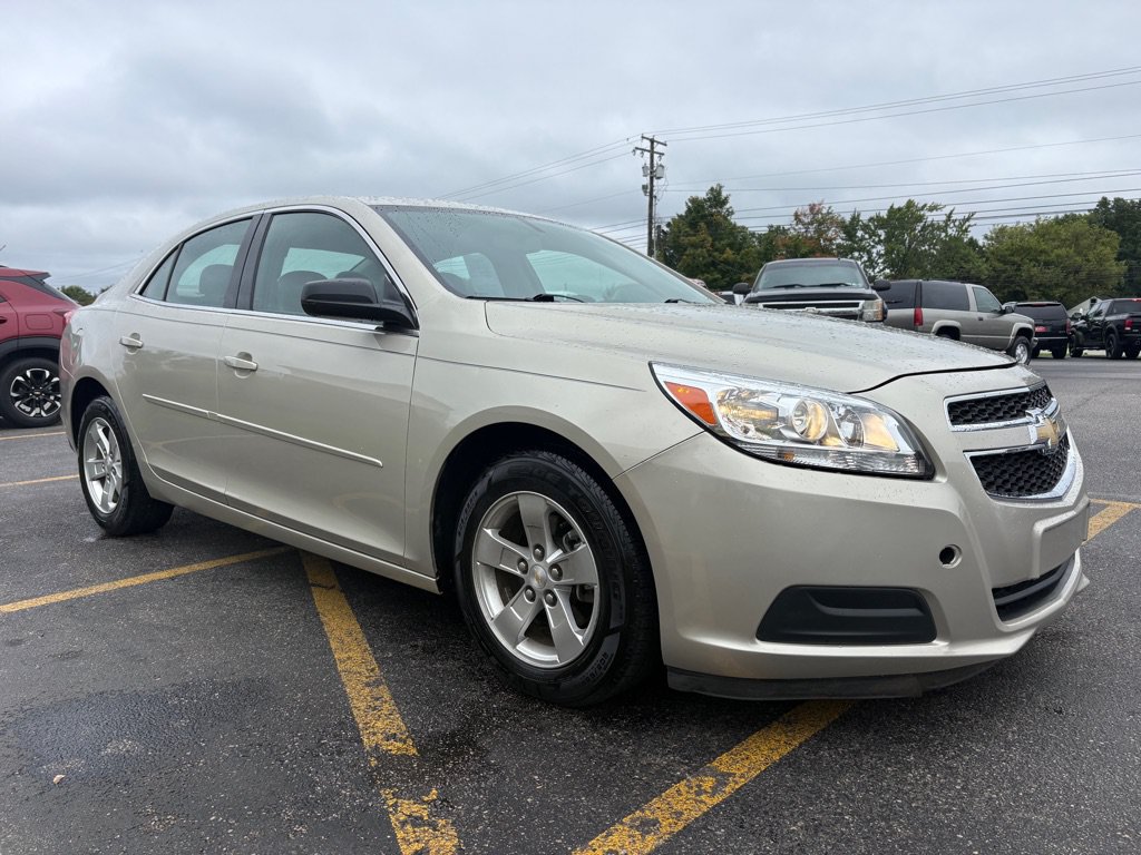 Used 2013 Chevrolet Malibu LS w/ Protection Package FWD image 4