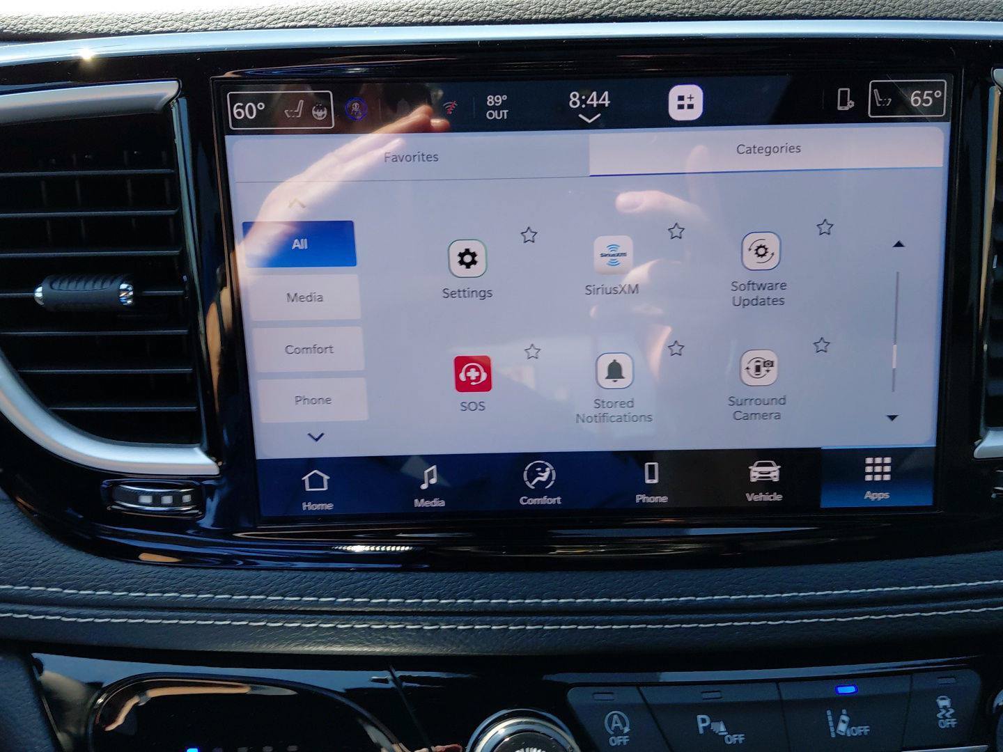 New 2026 Chrysler Pacifica Select AWD/4WD image 40