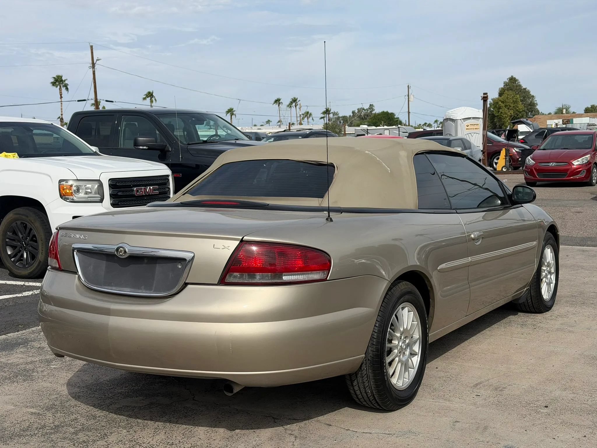 Used 2004 Chrysler Sebring LX w/ Security Group FWD image 8