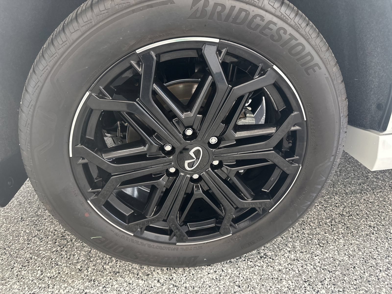 New 2026 INFINITI QX80 4WD image 22