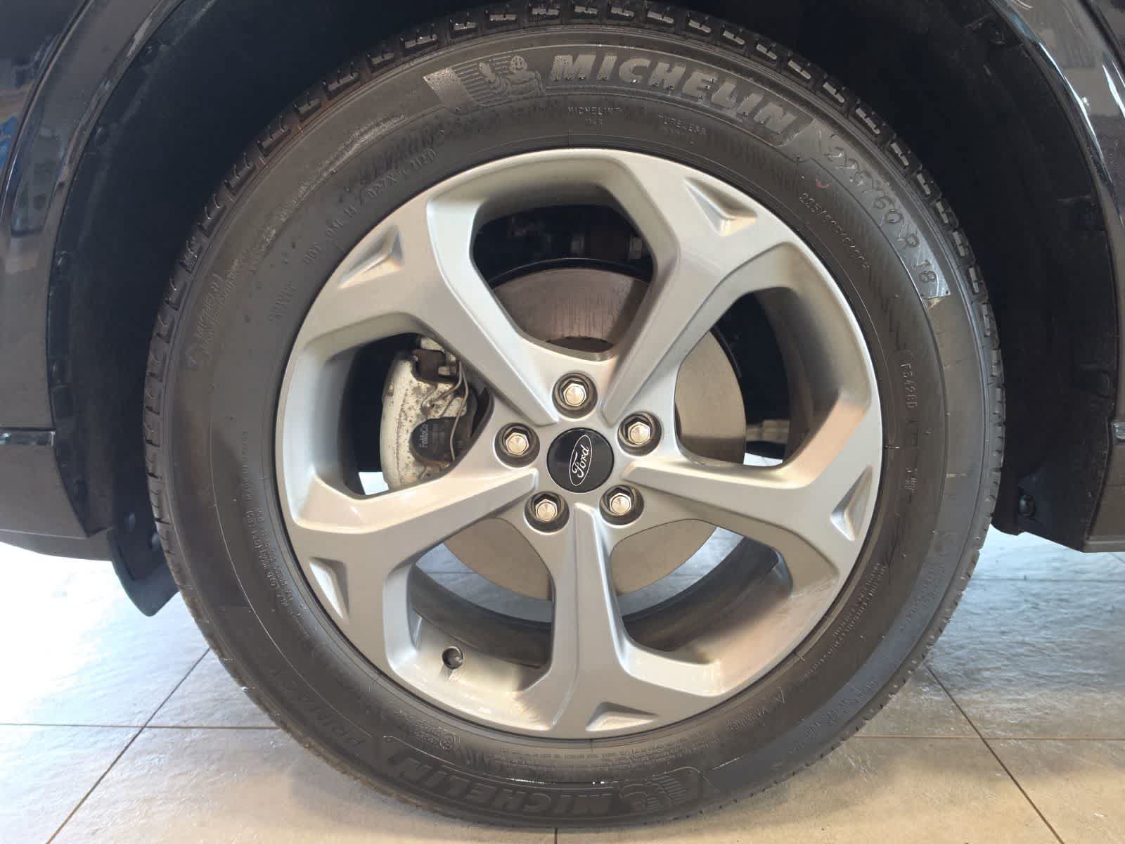 Used 2024 Ford Escape ST-Line w/ Tech Pack #1 AWD/4WD image 13