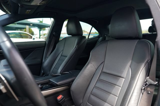 Used 2014 Lexus IS 250 w/ F-Sport Package RWD image 10