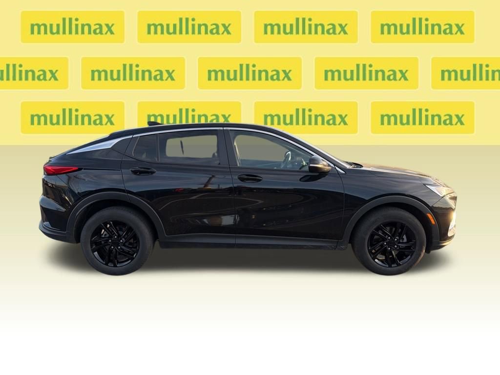 Used 2025 Buick Envista Preferred image 11