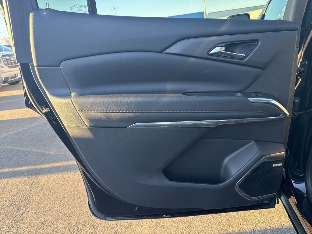 Used 2024 Chevrolet Traverse RS w/ LPO, Floor Liner Package AWD/4WD image 13