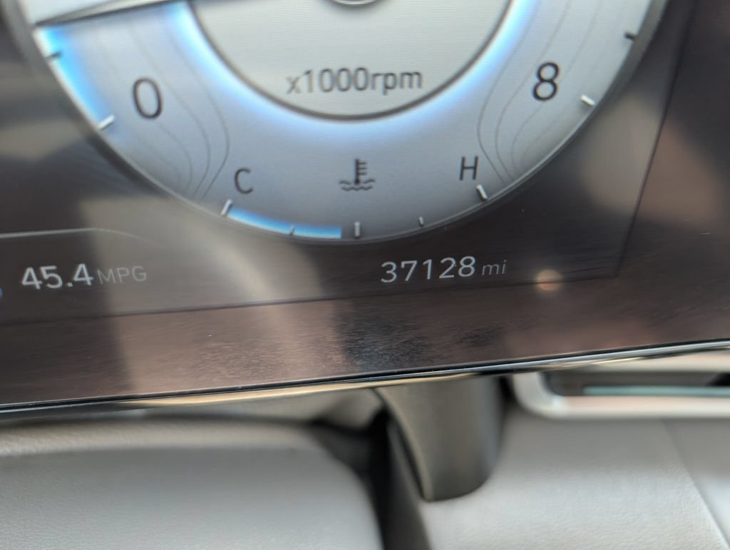 Used 2024 Hyundai Elantra SEL FWD image 19