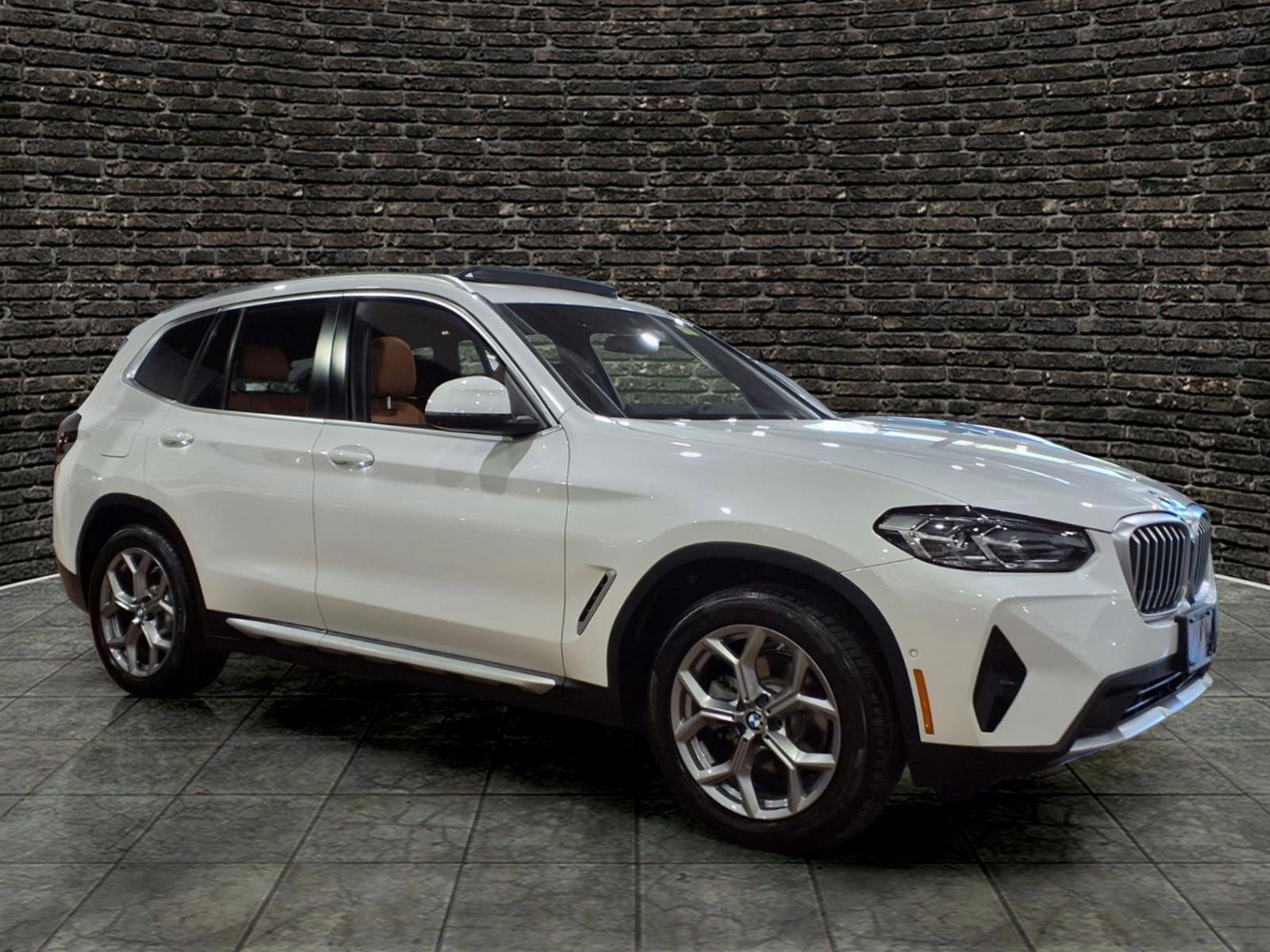 Used 2023 BMW X3 xDrive30i w/ Premium Package AWD/4WD image 1