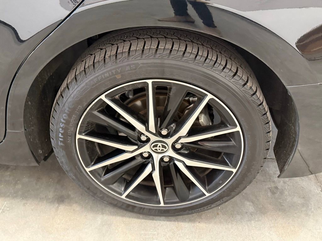 Used 2022 Toyota Camry SE image 7