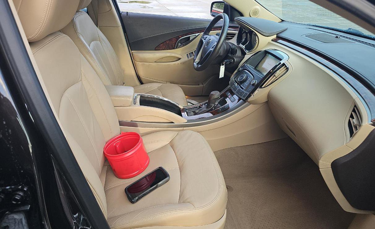 Used 2013 Buick LaCrosse Leather image 10