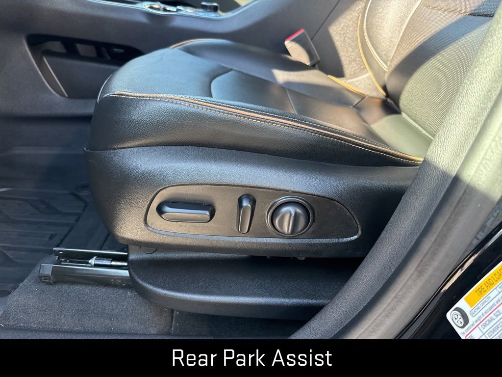 Used 2023 GMC Terrain AT4 w/ Infotainment Package II image 16