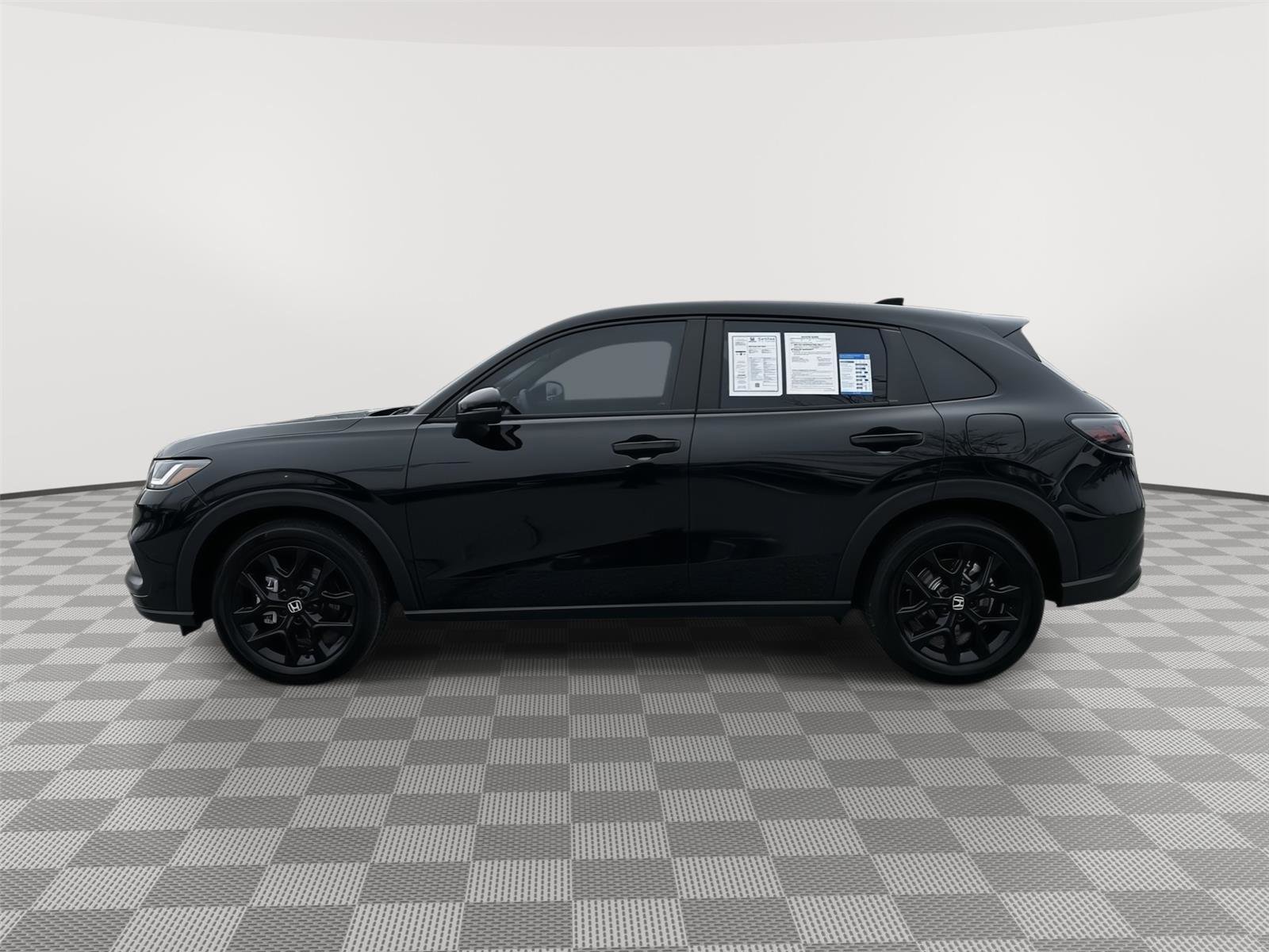 Certified 2025 Honda HR-V Sport image 3