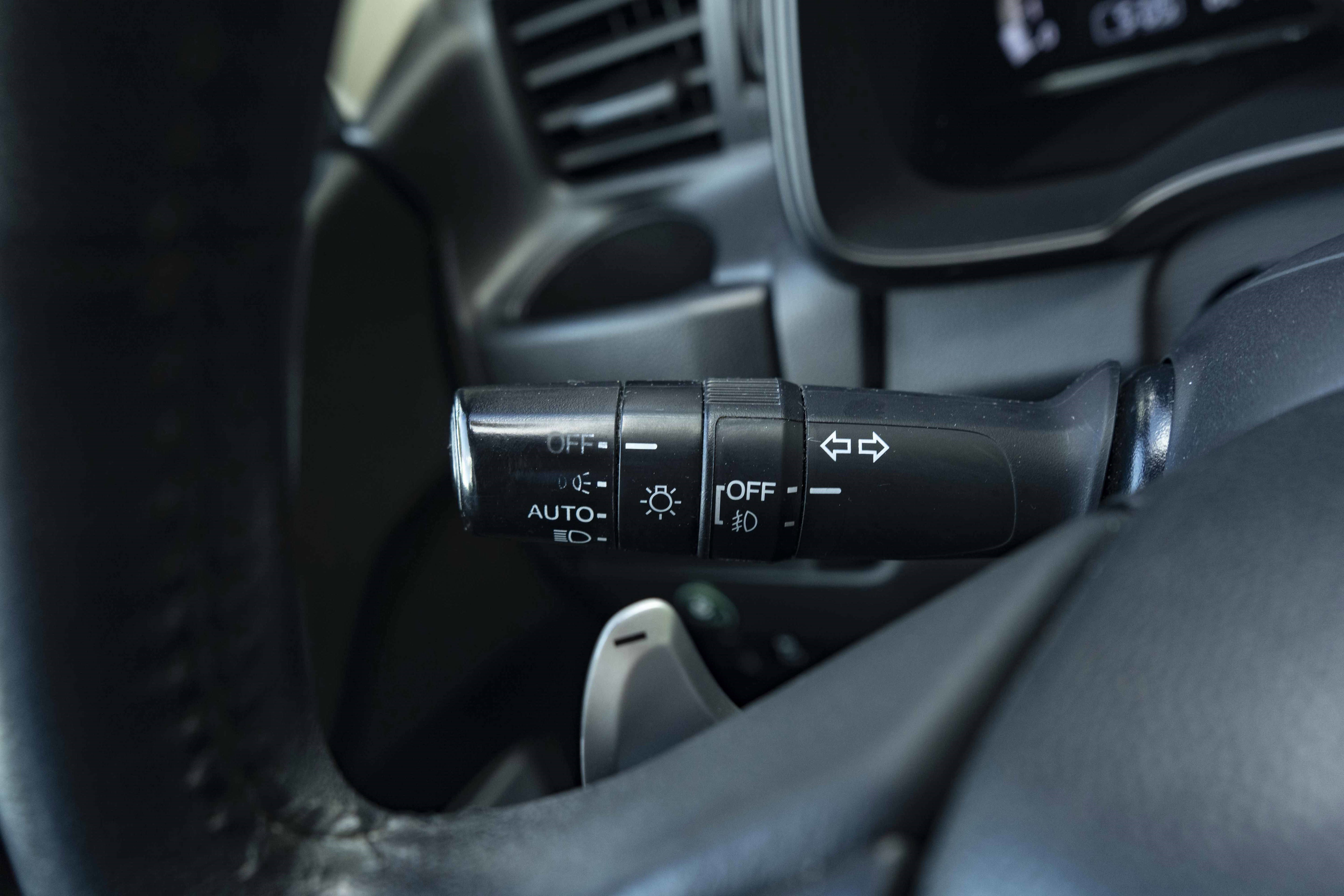 Used 2018 Honda Fit EX-L image 25