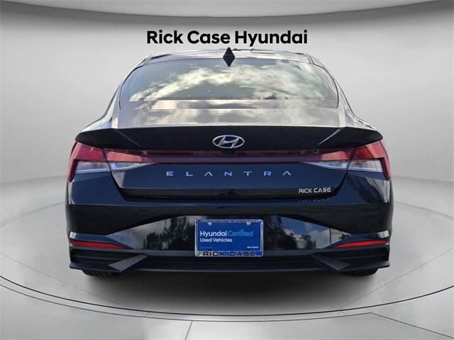 Certified 2023 Hyundai Elantra SEL w/ Convenience Package image 5