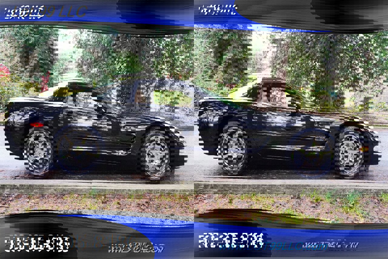 Used 2004 Chevrolet Corvette Coupe w/ Preferred Equipment Group image 8