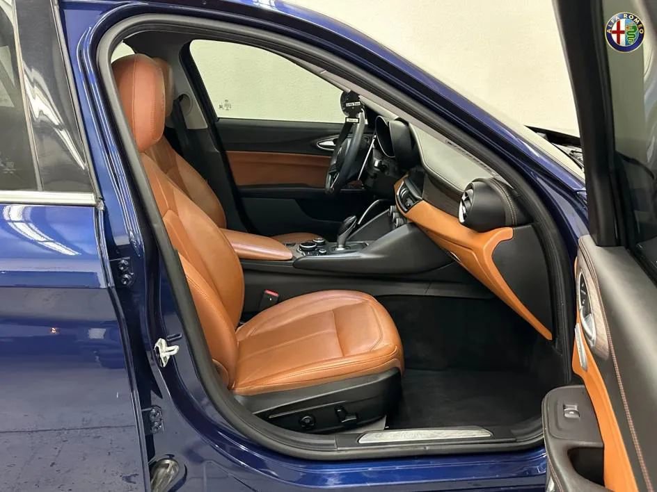 Used 2017 Alfa Romeo Giulia Ti w/ Leather Package image 20