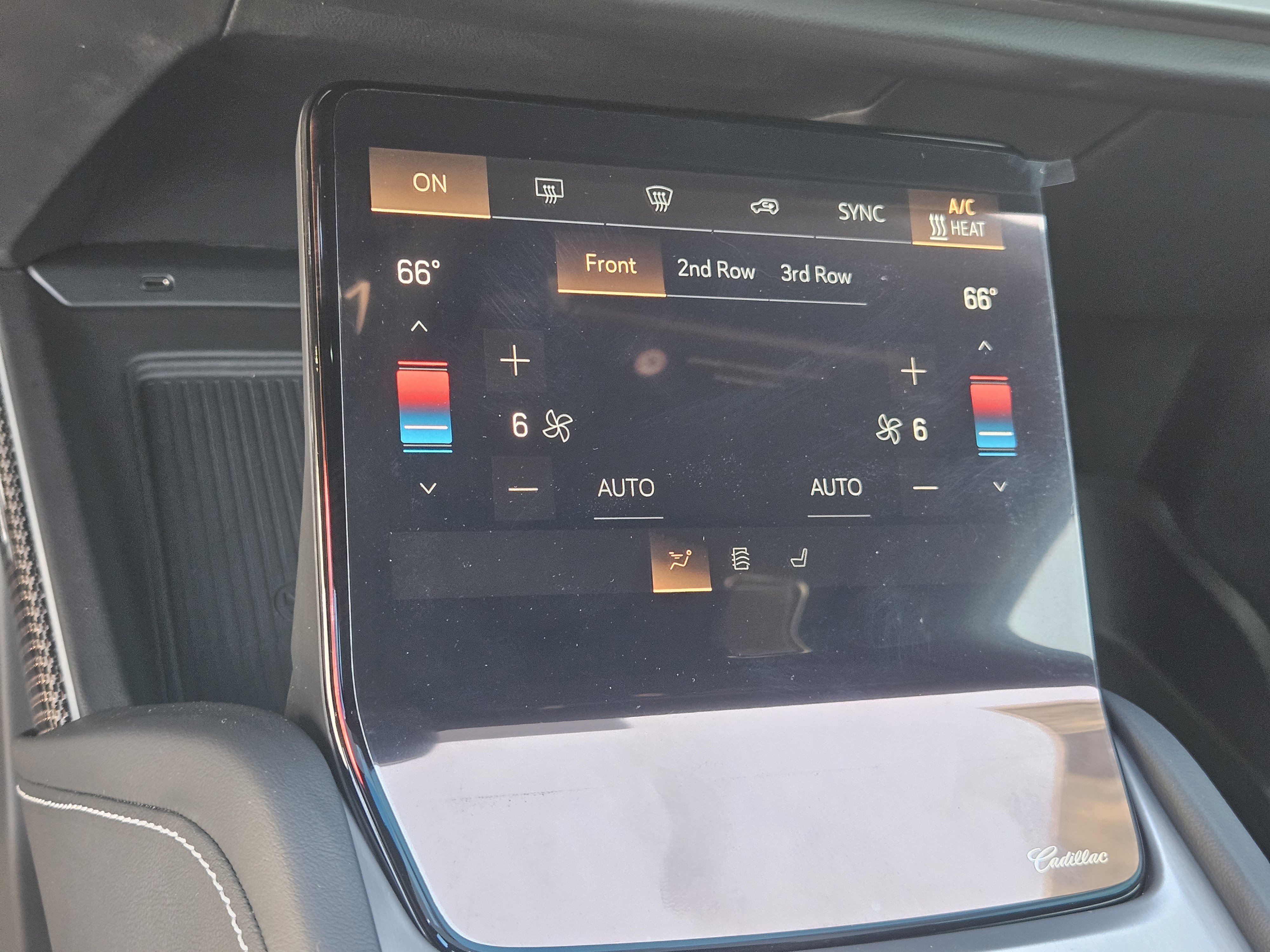 New 2026 Cadillac Vistiq Sport w/ LPO, Floor Liner Package image 29