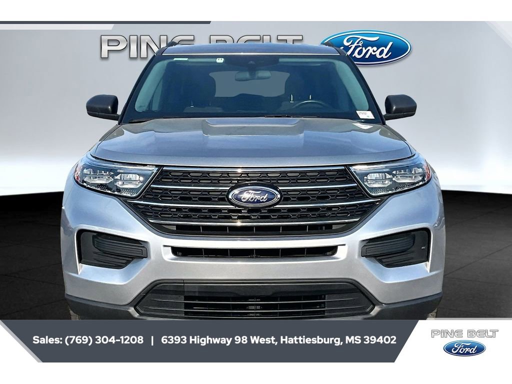 Used 2023 Ford Explorer XLT image 3