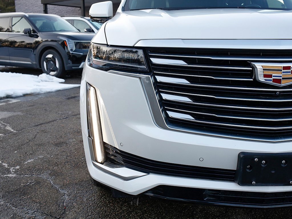 Used 2021 Cadillac Escalade Premium Luxury Platinum image 17