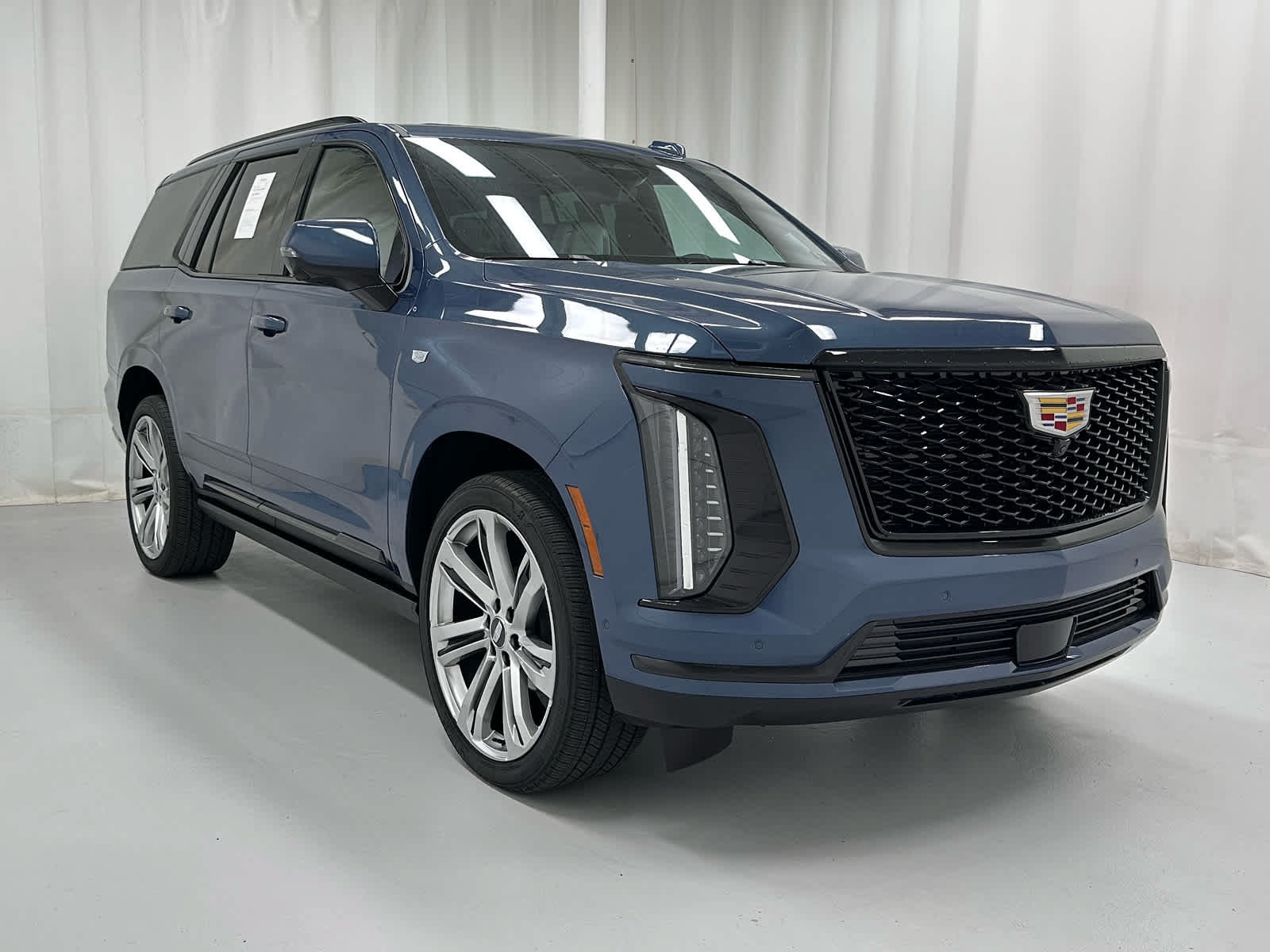Used 2026 Cadillac Escalade Platinum Sport AWD/4WD image 1