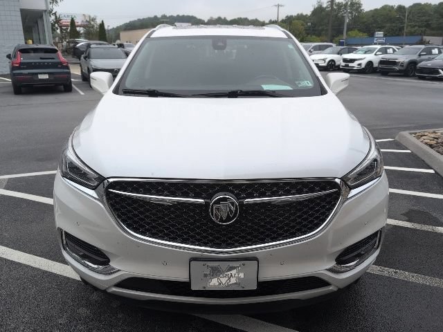 Used 2020 Buick Enclave Avenir w/ Avenir Technology Package AWD/4WD image 2