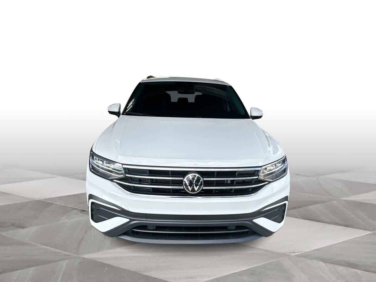 Used 2024 Volkswagen Tiguan S FWD image 3