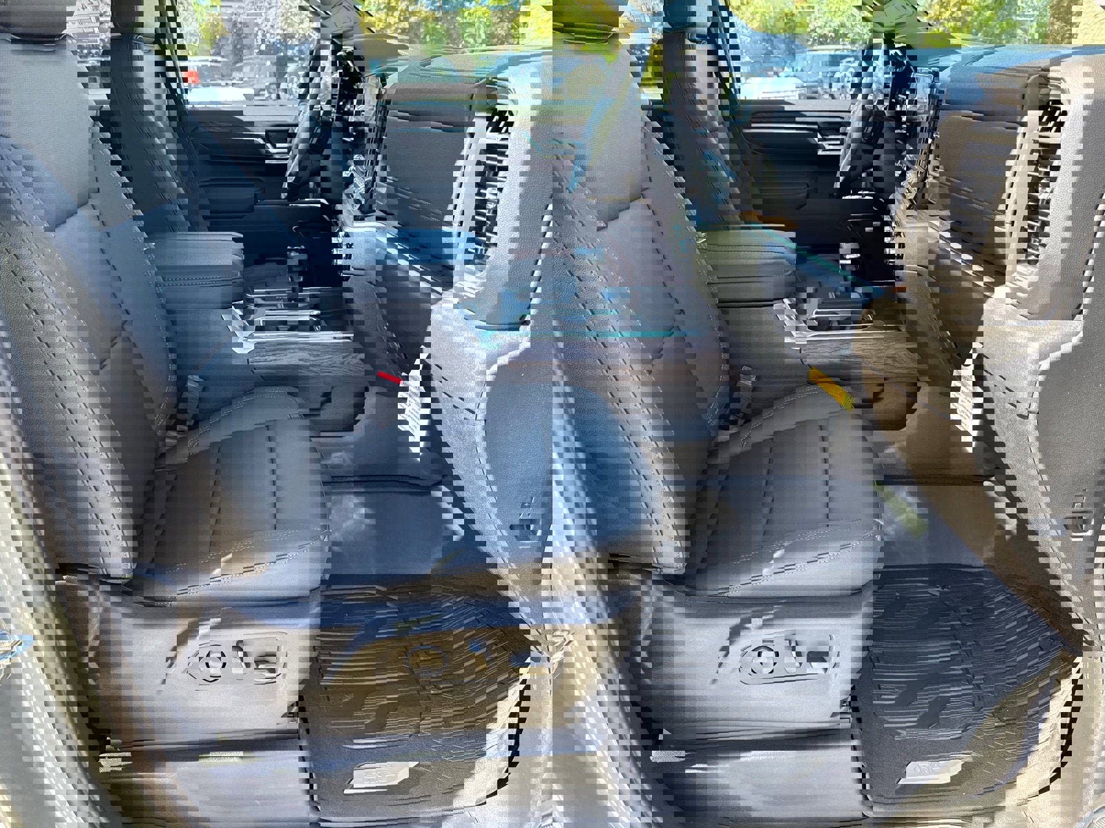 New 2026 GMC Sierra 1500 SLT w/ SLT Premium Plus Package image 15