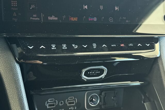 New 2026 Jeep Grand Cherokee L Limited AWD/4WD image 19
