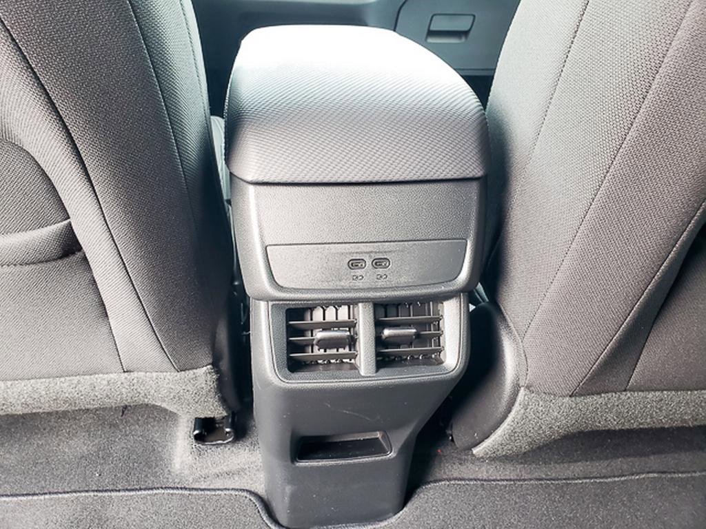 New 2026 Chevrolet Equinox LT w/ Midnight Edition image 22