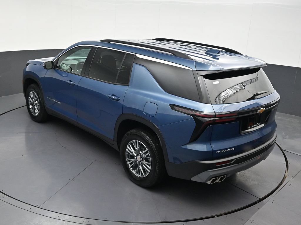 Used 2025 Chevrolet Traverse LT w/ Driver Confidence Package FWD image 23