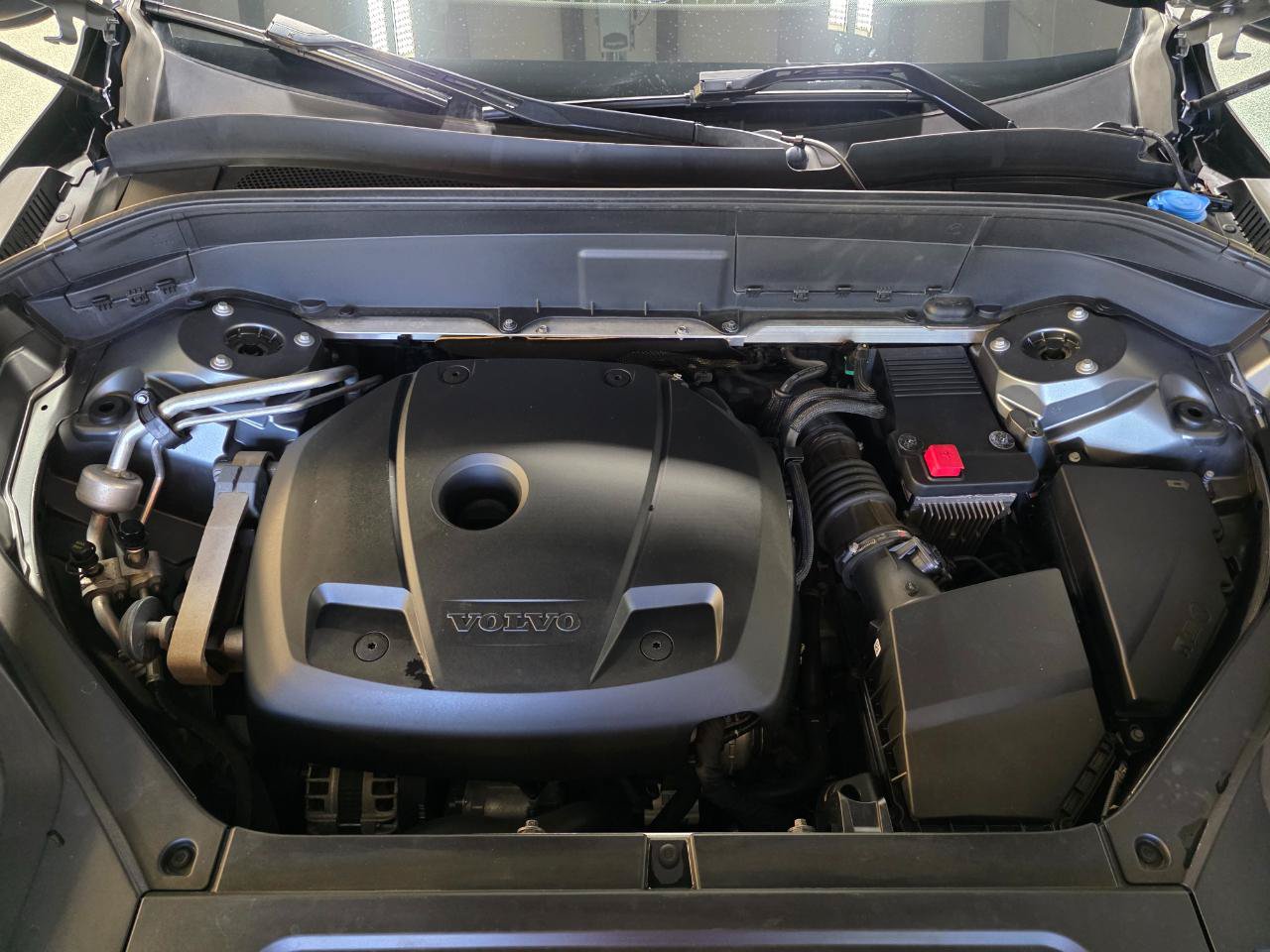 Used 2018 Volvo XC90 T6 Momentum w/ Convenience Package AWD/4WD image 40
