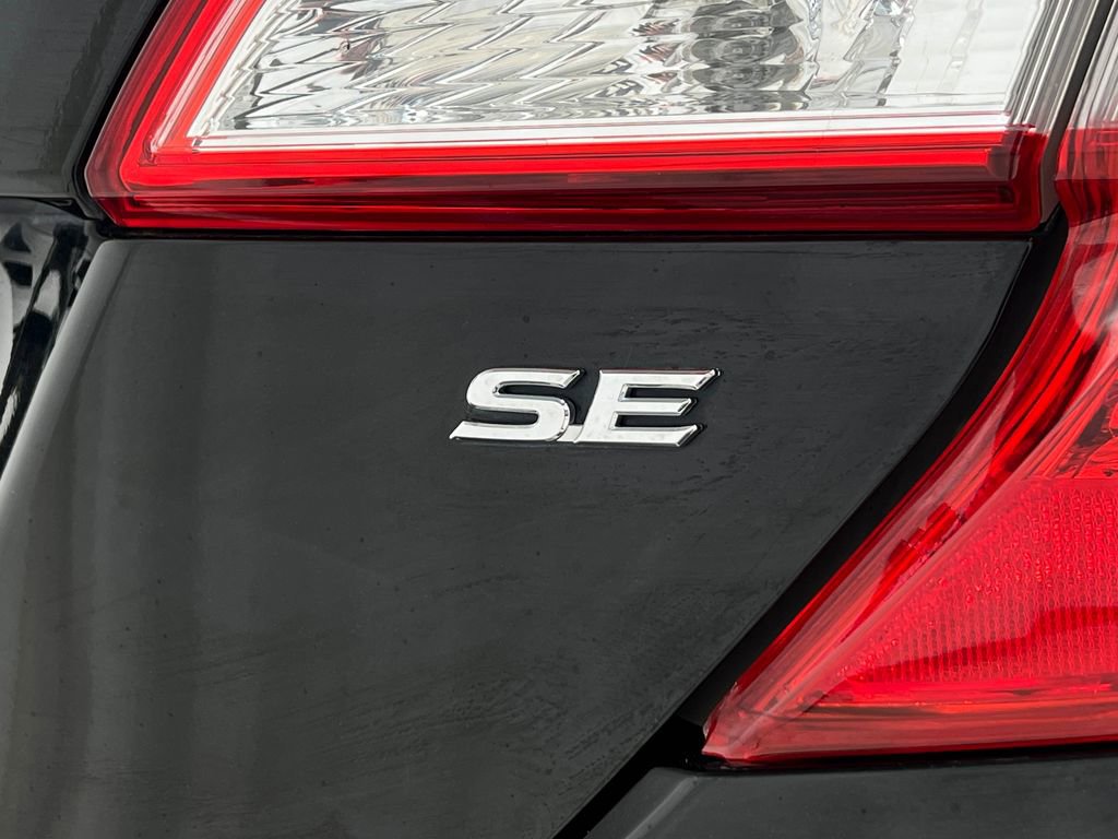 Used 2014 Toyota Camry SE image 38