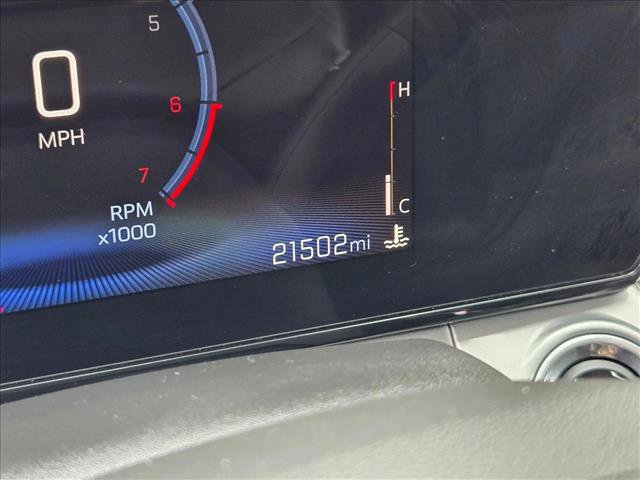 Used 2025 Chevrolet Trax LT w/ LT Convenience Package image 11