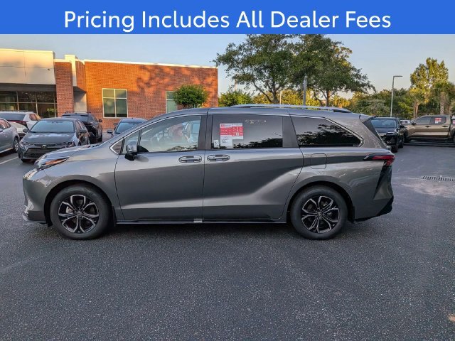 New 2026 Toyota Sienna Platinum AWD/4WD image 8