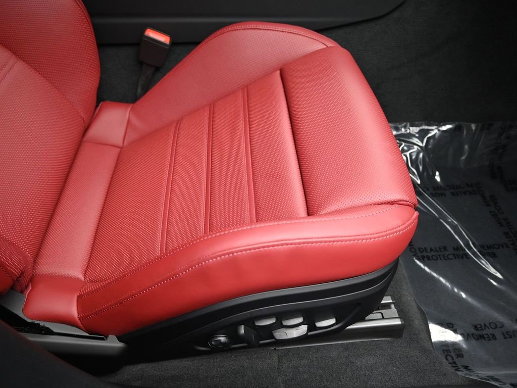 Certified 2025 Porsche Panamera Turbo image 29