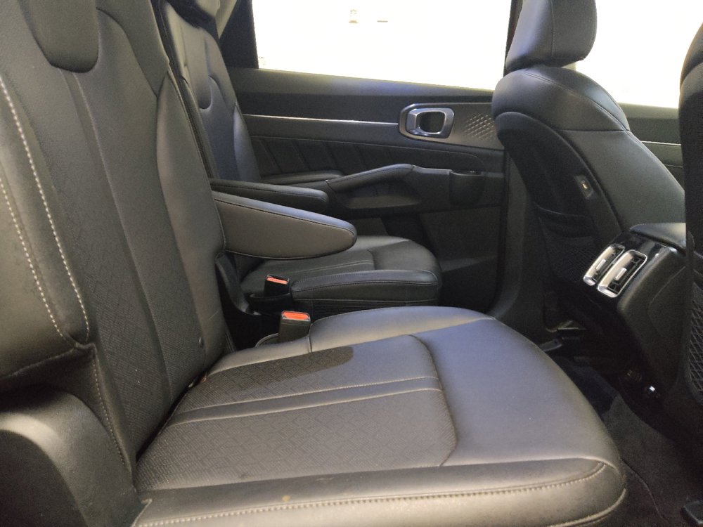 Used 2022 Kia Sorento SX FWD image 19