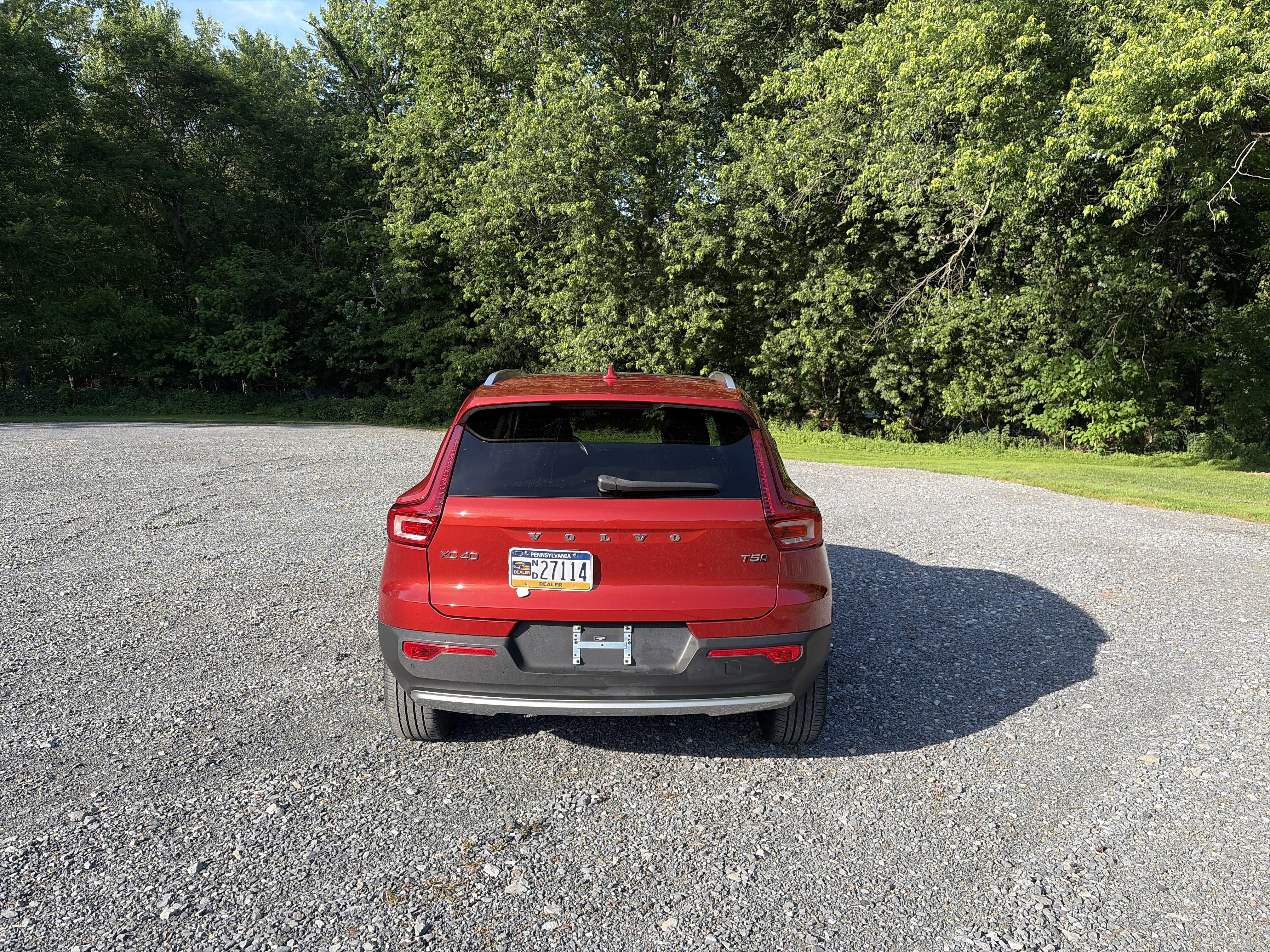 Used 2021 Volvo XC40 T5 Momentum w/ Premium Package AWD/4WD image 7