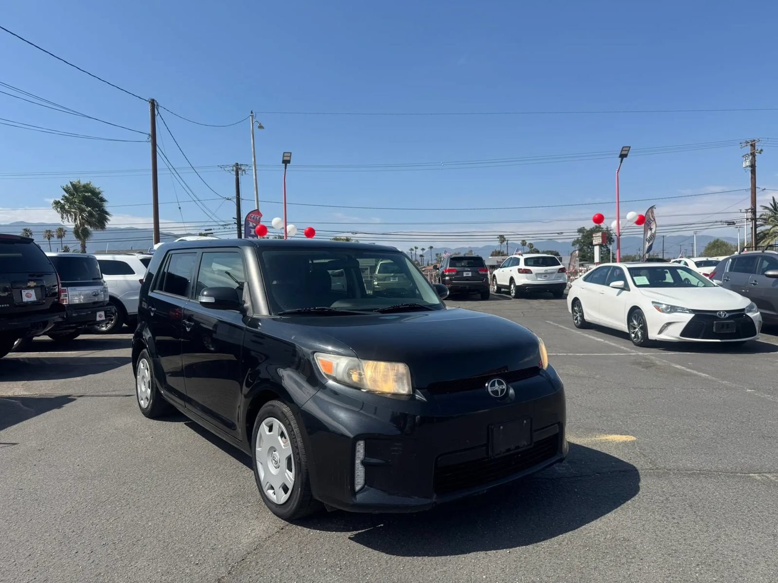 Used 2014 Scion xB FWD image 13