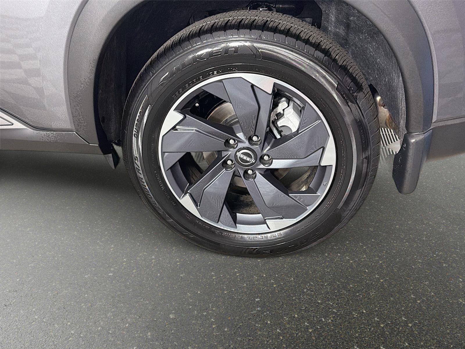 Certified 2026 Nissan Rogue SV w/ Cold Weather Package FWD image 28