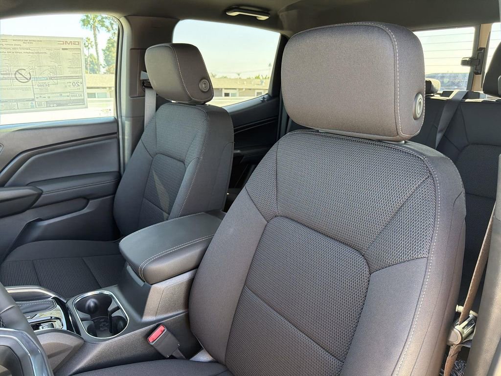 New 2026 GMC Canyon Elevation image 23