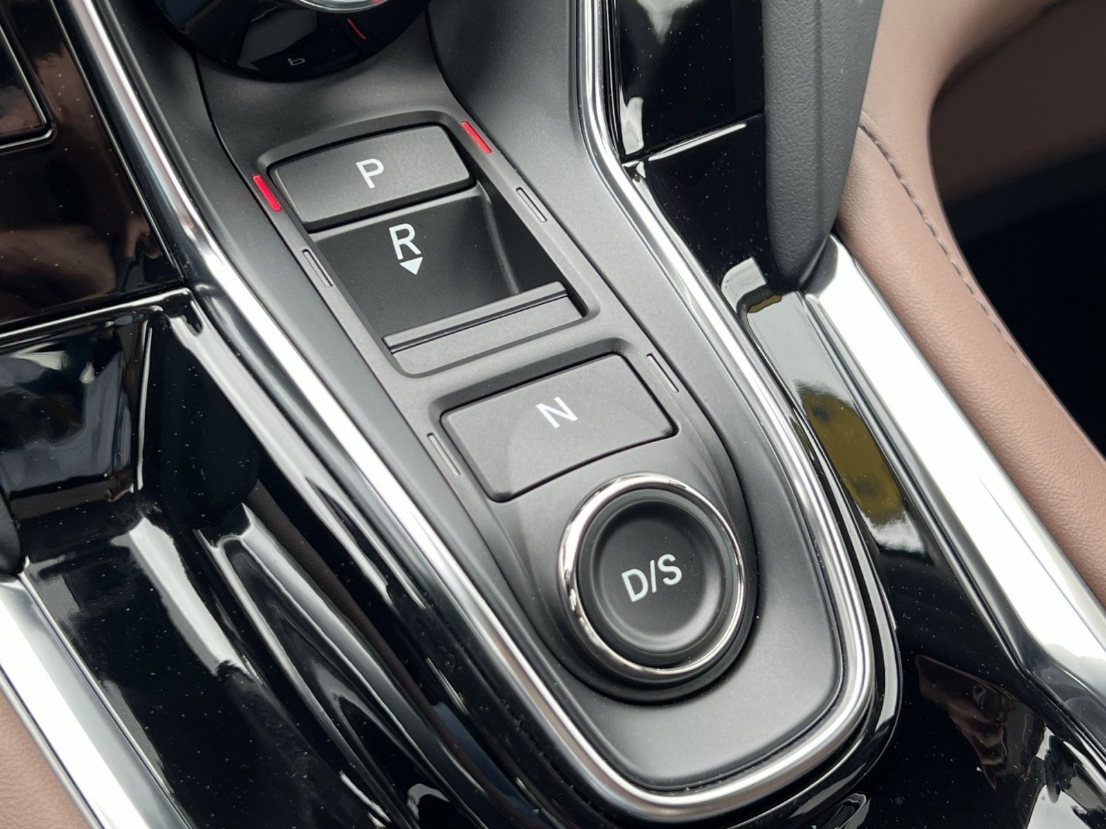 Certified 2025 Acura RDX SH-AWD w/ Advance Package image 23