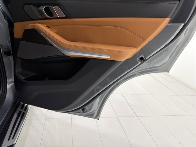 Used 2025 BMW X5 xDrive40i image 21