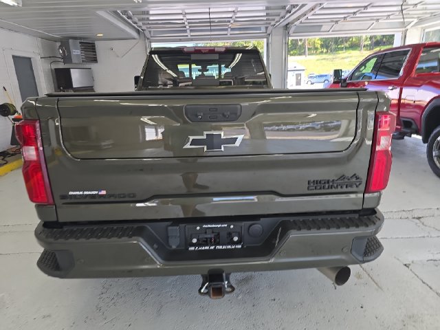 Certified 2022 Chevrolet Silverado 3500 High Country AWD/4WD image 4