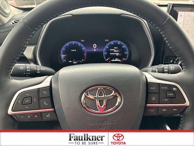 Certified 2025 Toyota Highlander Limited AWD/4WD image 27