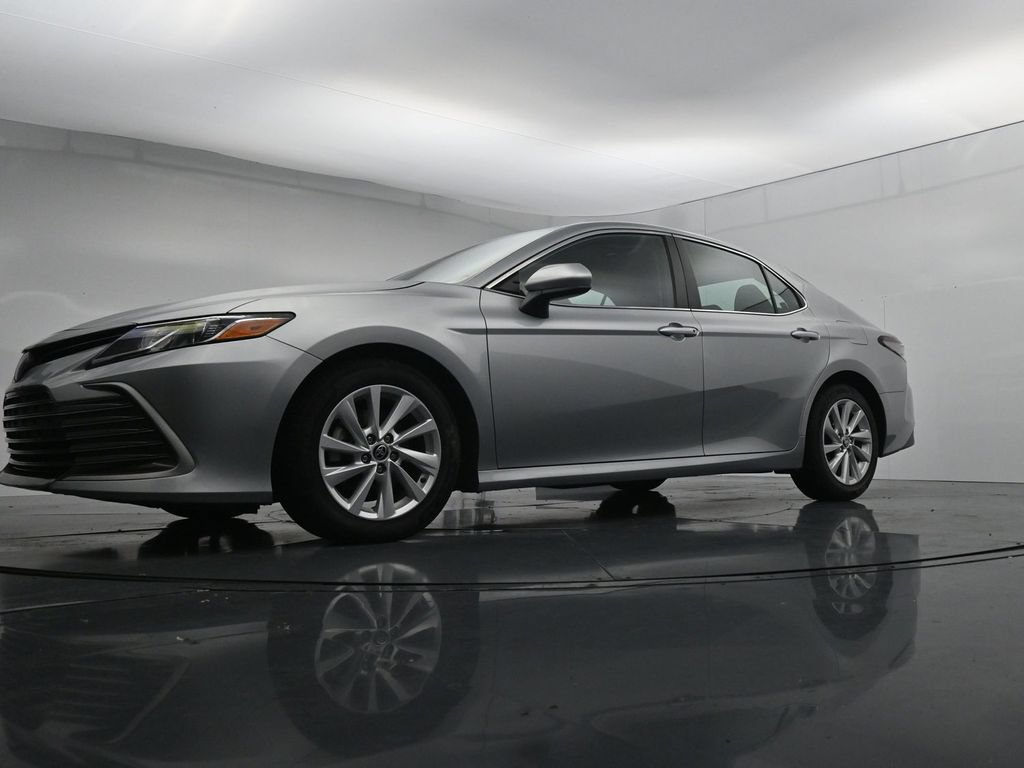 Used 2023 Toyota Camry LE FWD image 35