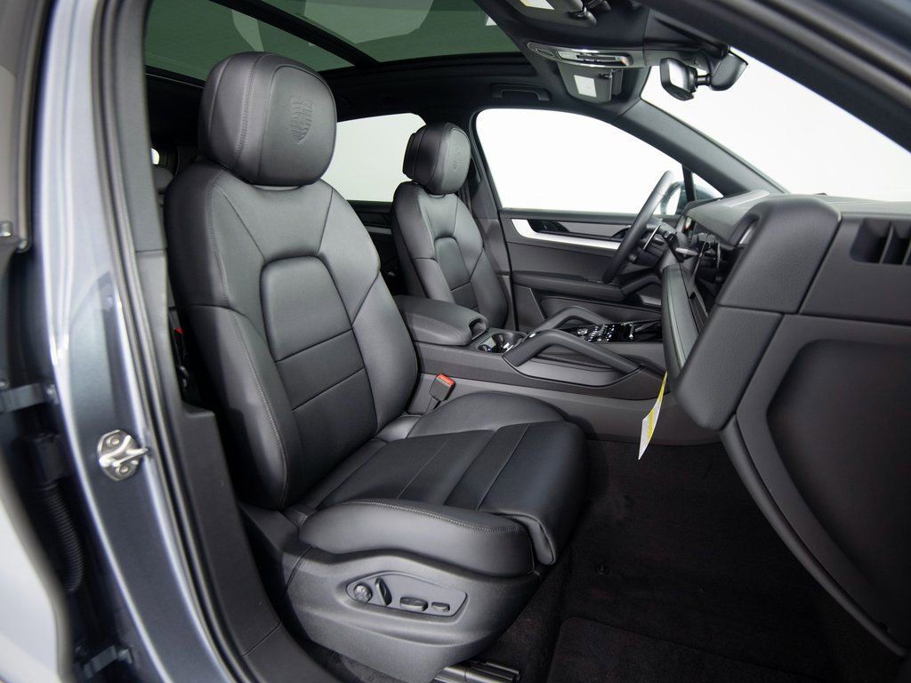 New 2026 Porsche Cayenne image 34