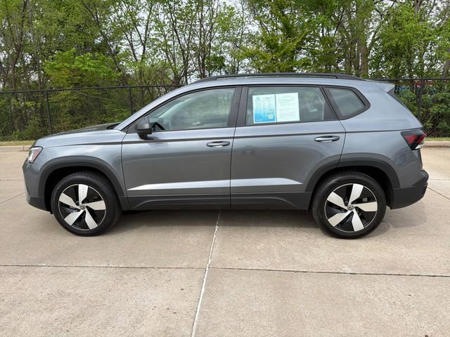 Used 2025 Volkswagen Taos S AWD/4WD image 2