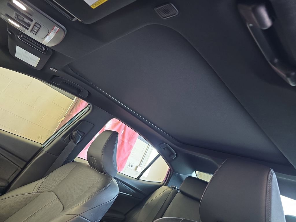 Used 2025 Toyota Camry XSE image 32