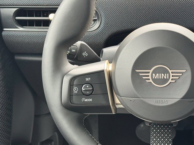 New 2026 MINI Cooper 4-Door Hardtop FWD image 21