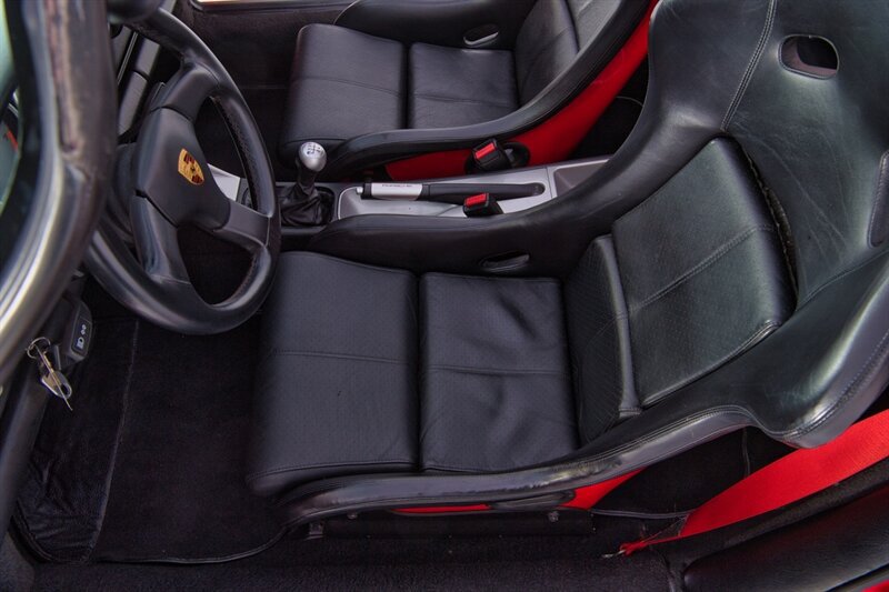 Used 1989 Porsche 911 Carrera RWD image 26