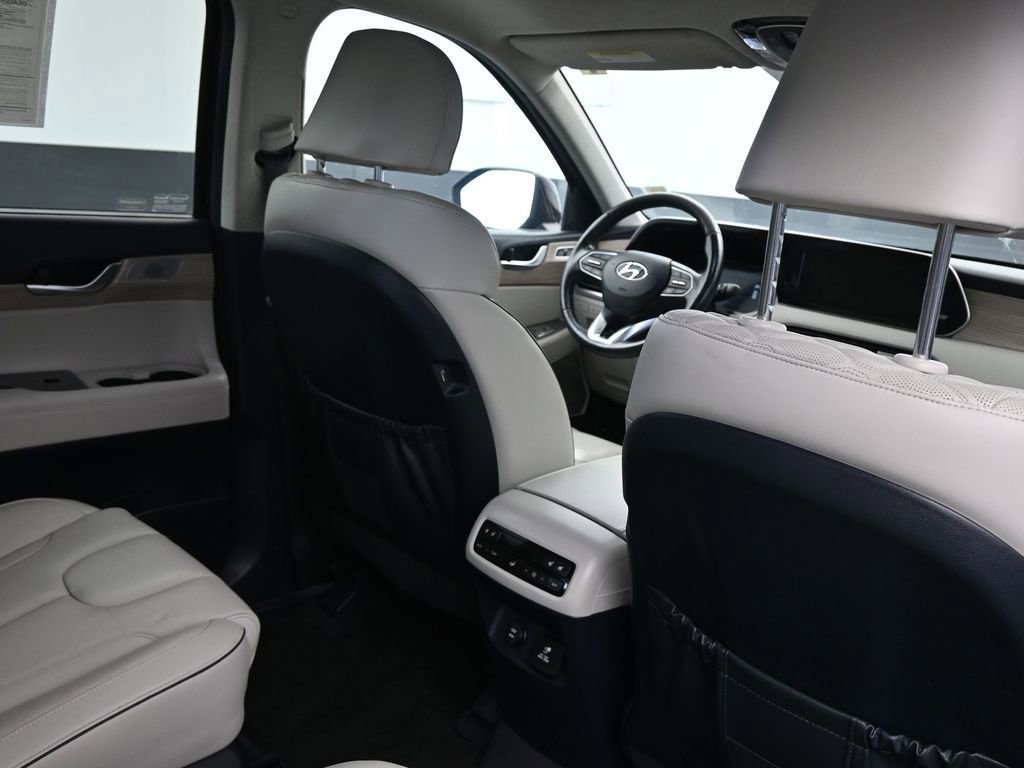 Used 2021 Hyundai Palisade Limited w/ Cargo Package image 15