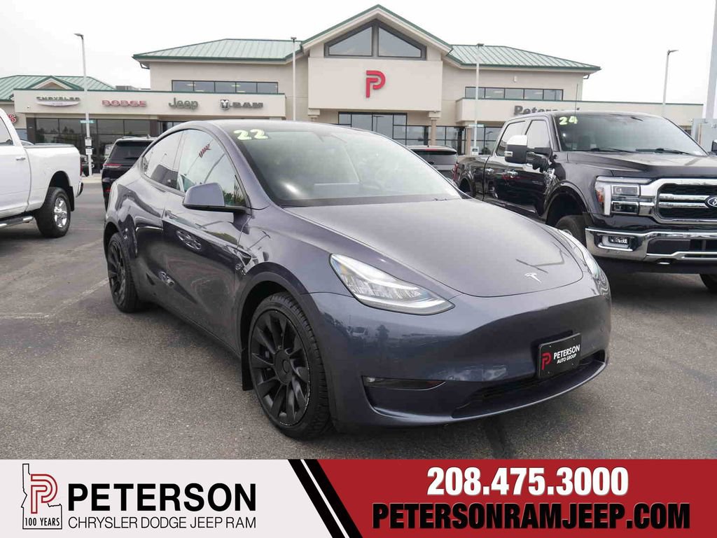 Used 2022 Tesla Model Y Long Range AWD/4WD image 1